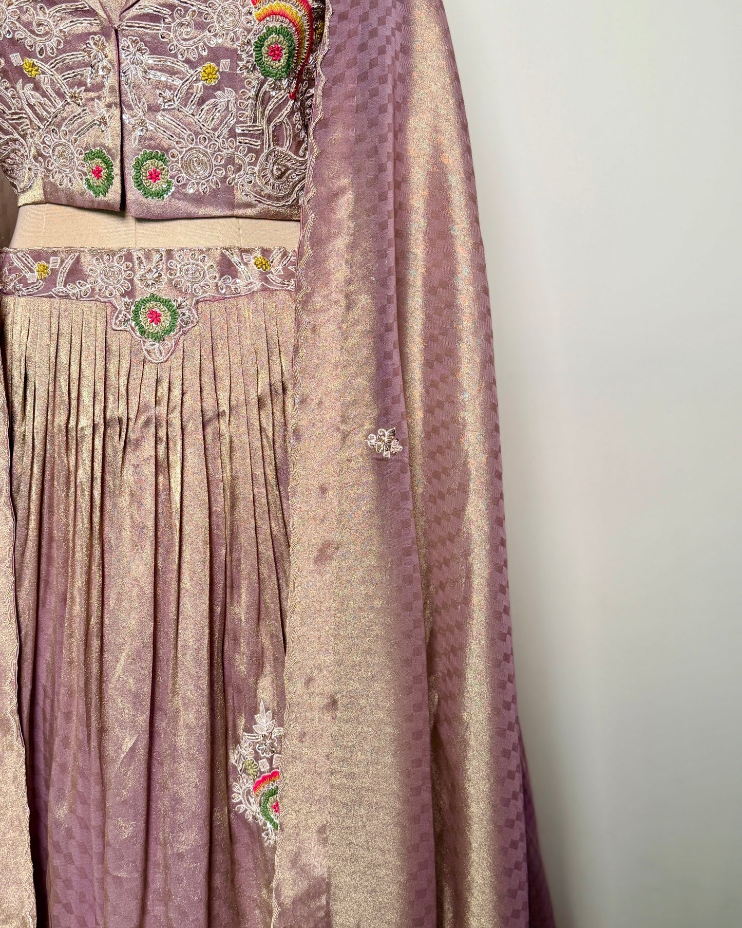 Soft Pink Jacquard Silk Aari & Knot Embroidered Indo-Western – SB 691 LC AG