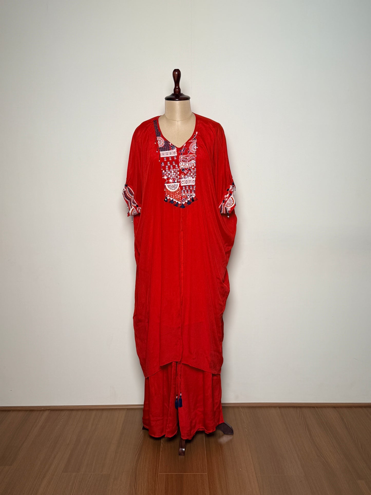 Red Georgette Mirror & Thread Hand Embroidered Indo-Western – K- 3485 E