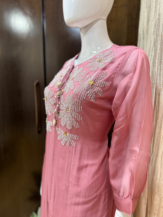 Naira – Handwoven Blush Silk Kurti