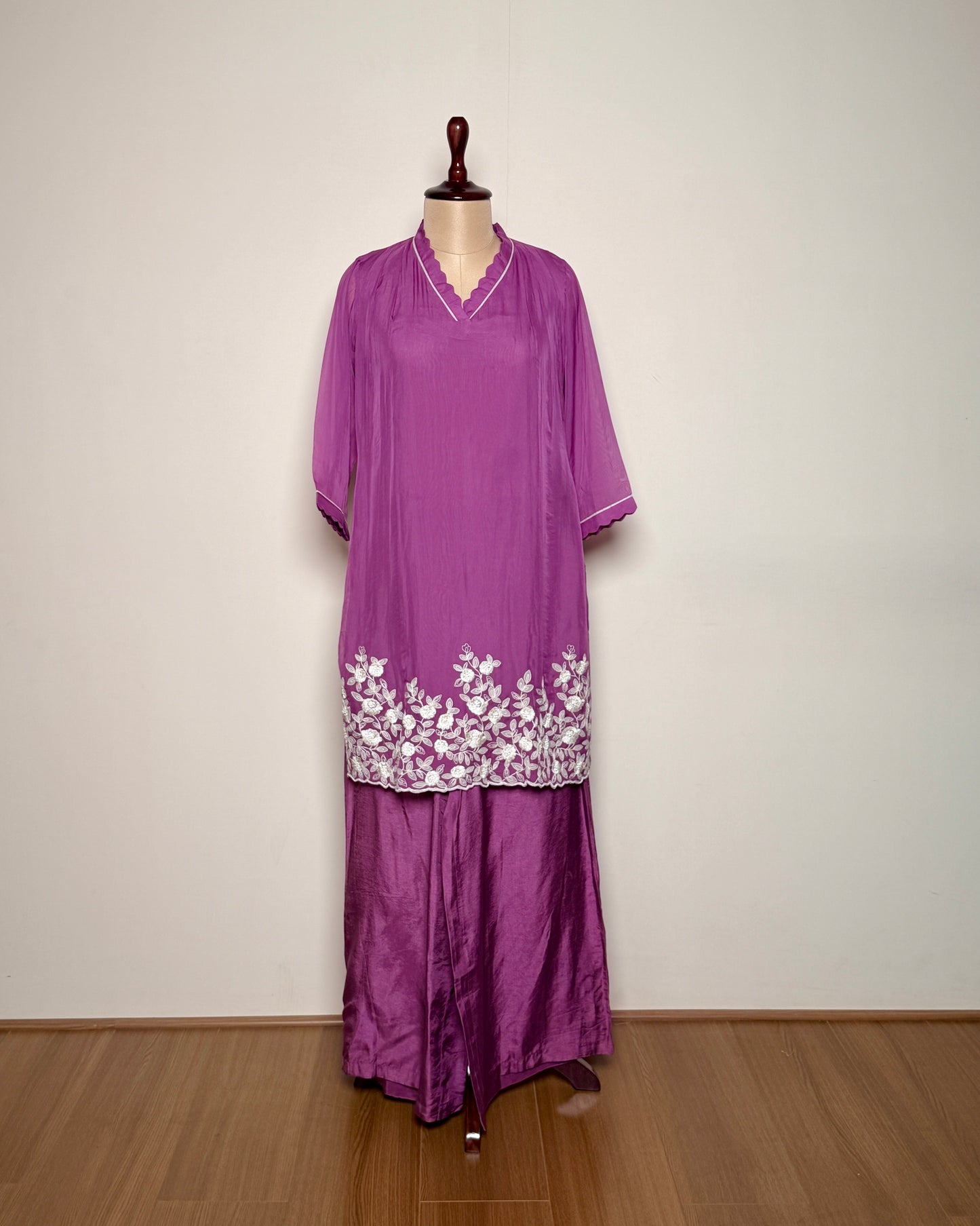 Lavender Chiffon & Silk Thread, Aari & Patch Embroidered Kurti Set – TF-P-928 L