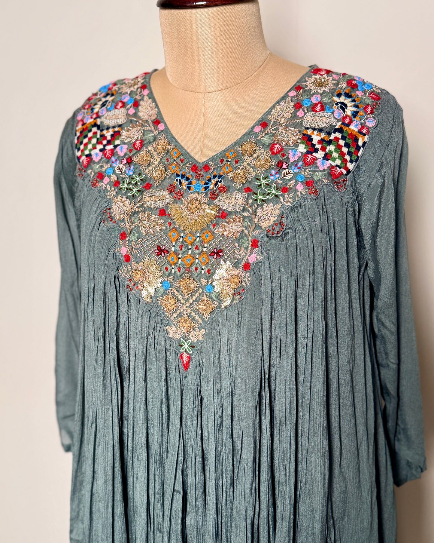 Grey Pure Silk Bead, Aari & Zardosi Embroidered Indo-Western – SUIT / S-107 / GREY R