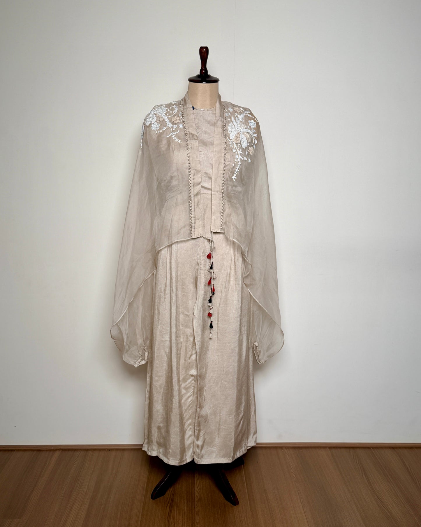 Beige White Pure Tissue Moti, Thread & Sequin Embroidered Indo-Western – TOP/MAHIDUL-N800 V