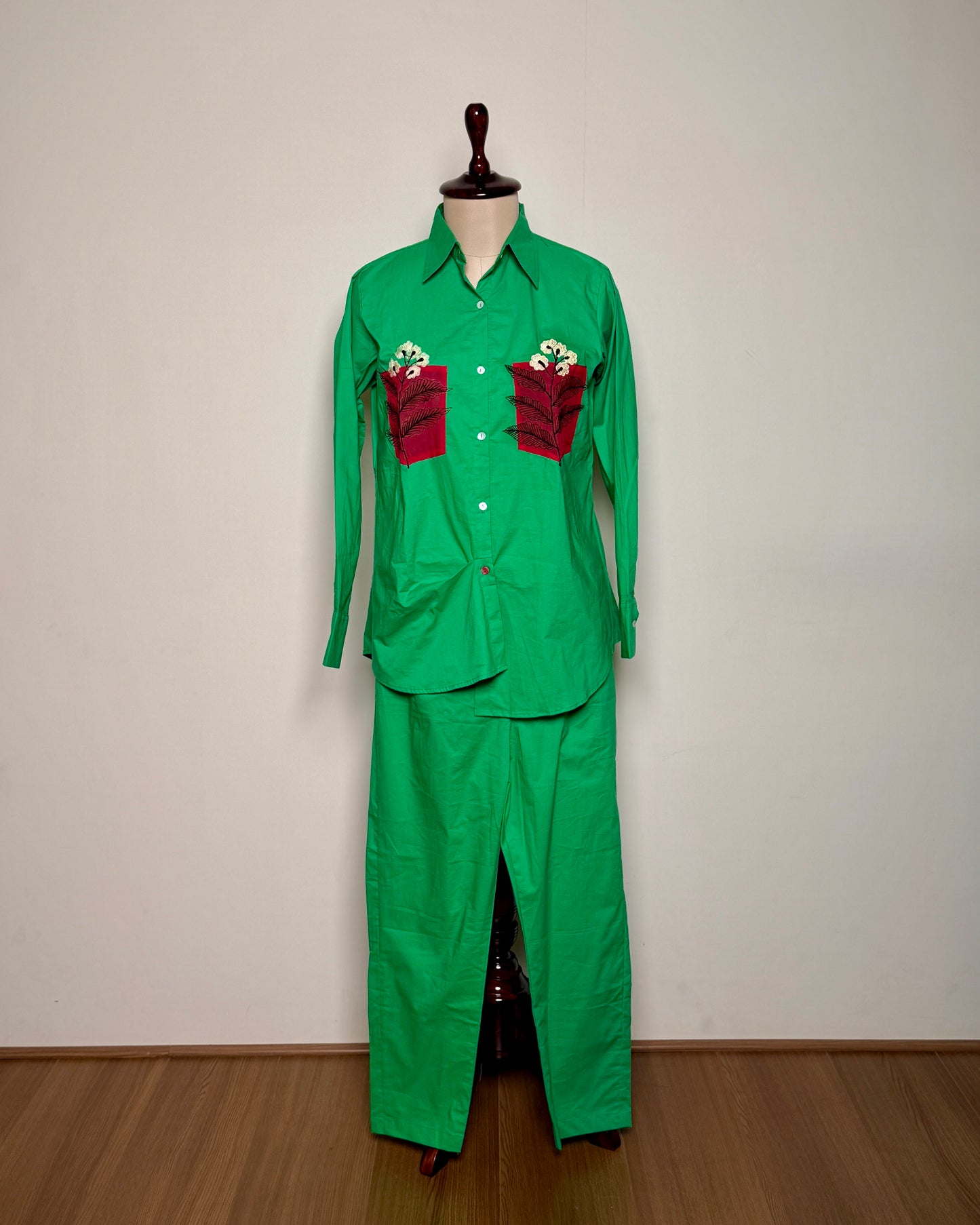 White & Green Cotton Appliqué Work Co-ord Set –TOP/PRIDE-N061-IK V